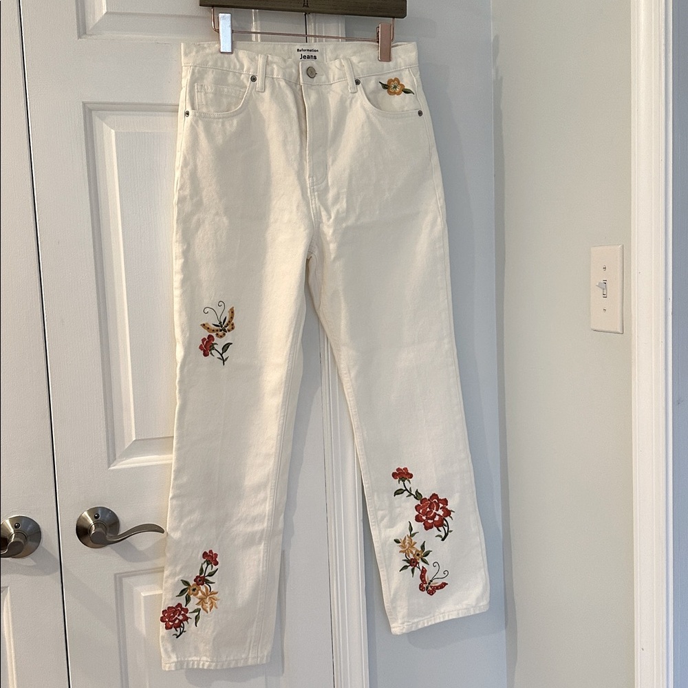 Reformation Jeans High Rise Floral Embroidered Straight Size 29x28.5 White